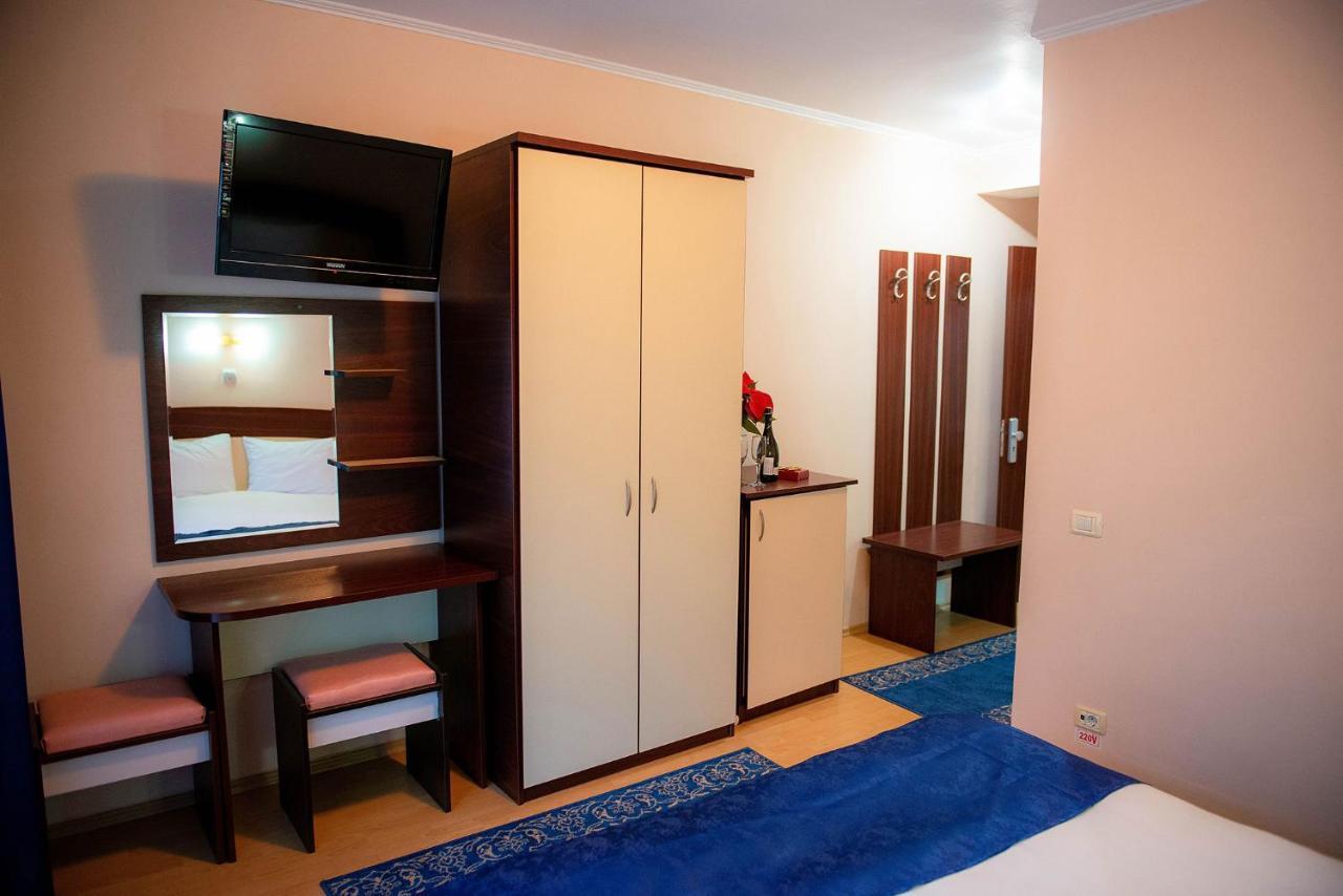 Hotel Casa Maia Buşteni Zewnętrze zdjęcie