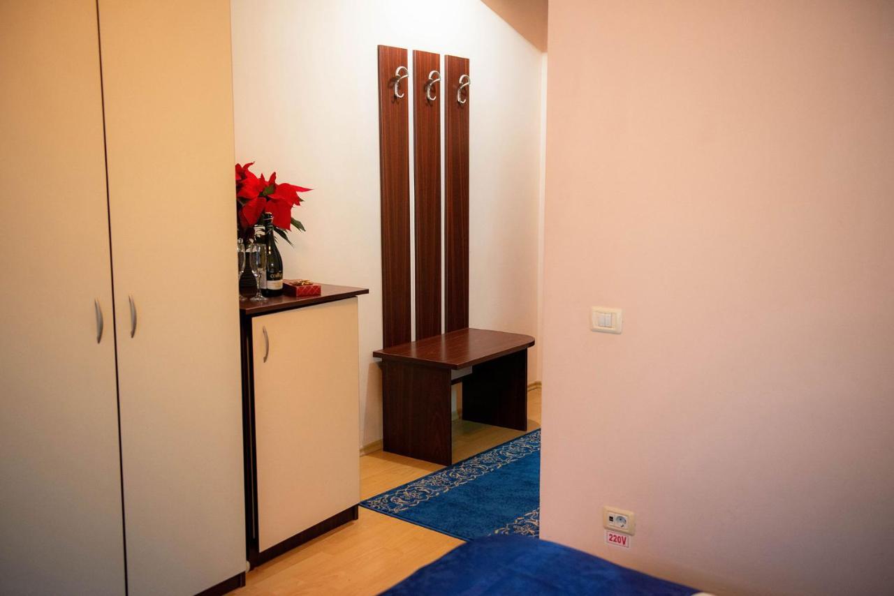 Hotel Casa Maia Buşteni Zewnętrze zdjęcie