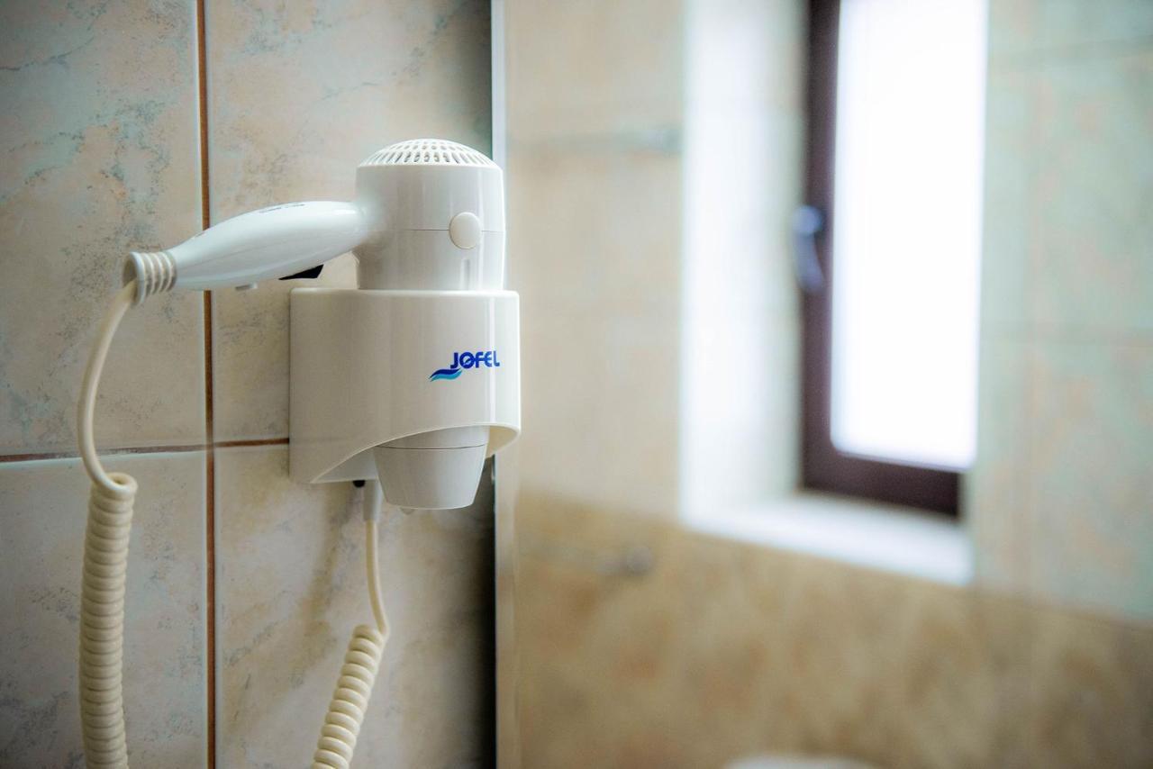 Hotel Casa Maia Buşteni Zewnętrze zdjęcie