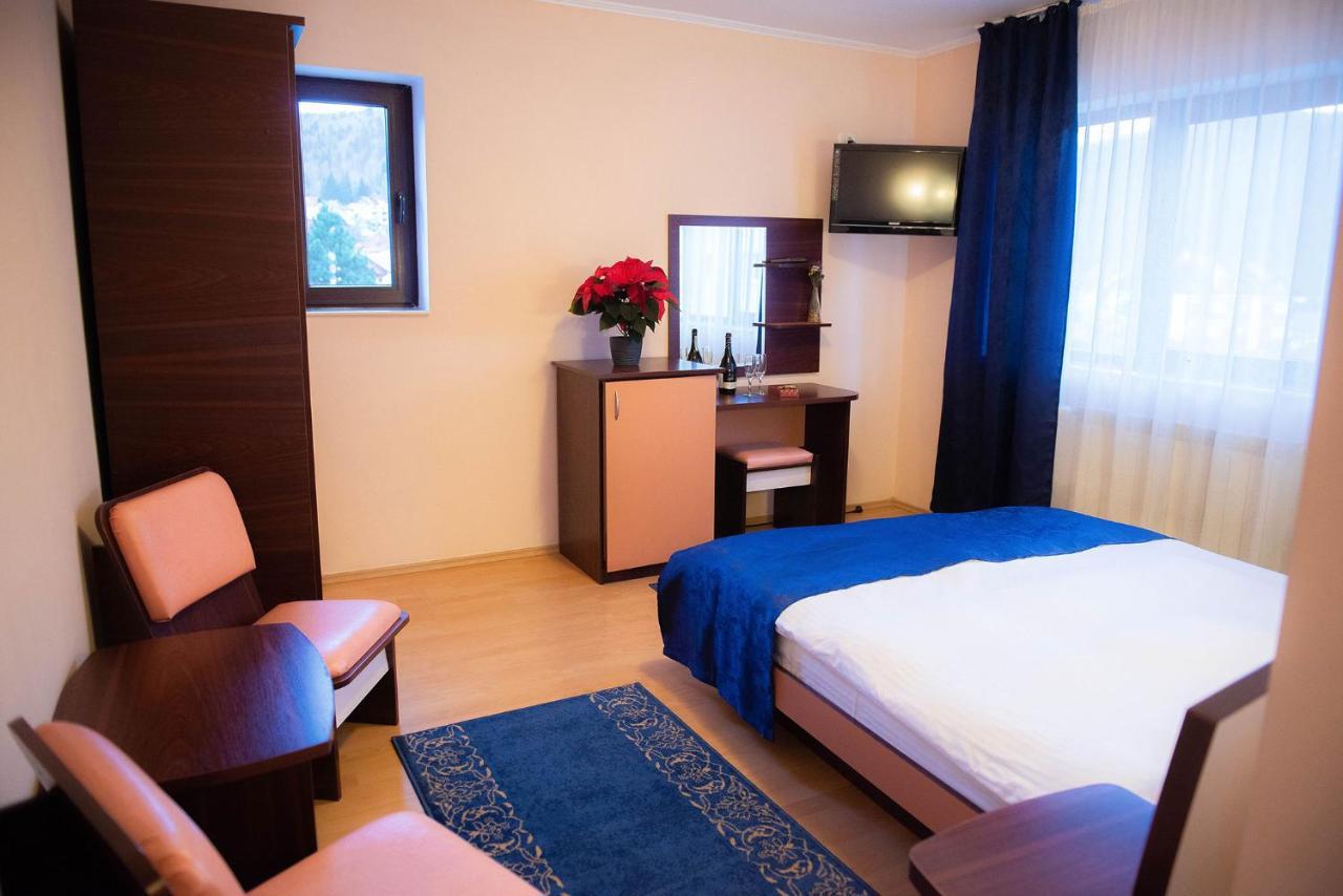 Hotel Casa Maia Buşteni Zewnętrze zdjęcie