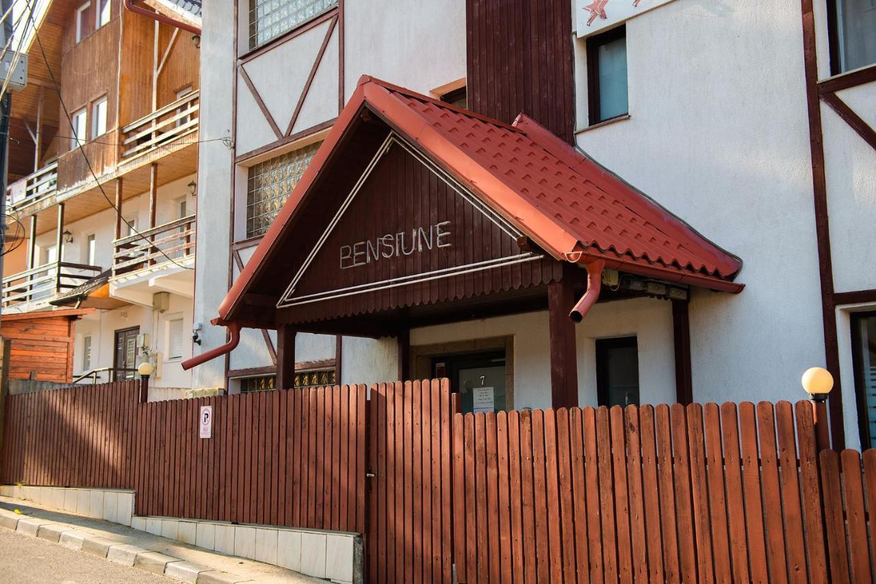 Hotel Casa Maia Buşteni Zewnętrze zdjęcie