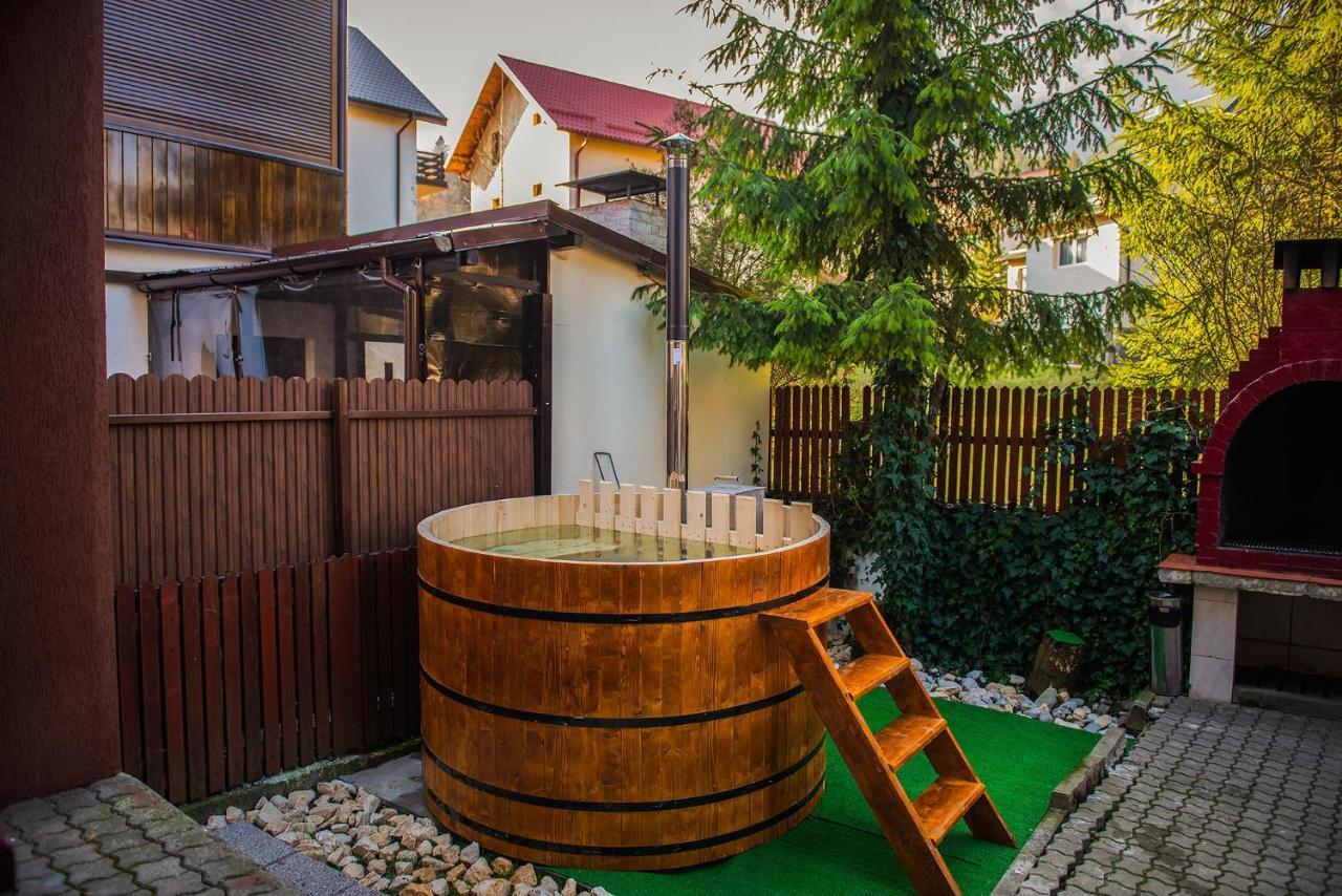 Hotel Casa Maia Buşteni Zewnętrze zdjęcie