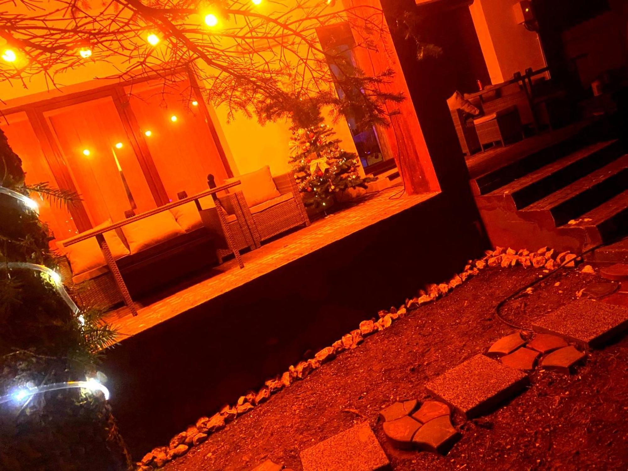Hotel Casa Maia Buşteni Zewnętrze zdjęcie